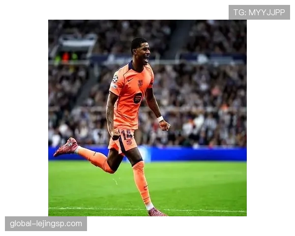 拉什福德从边锋到中锋的角色困境分析