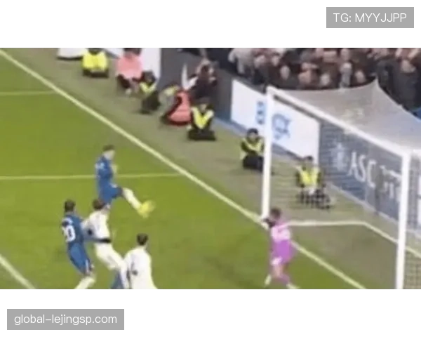 切尔西重建进程仍未完成，对赛季竞争格局与球队表现形成持续影响