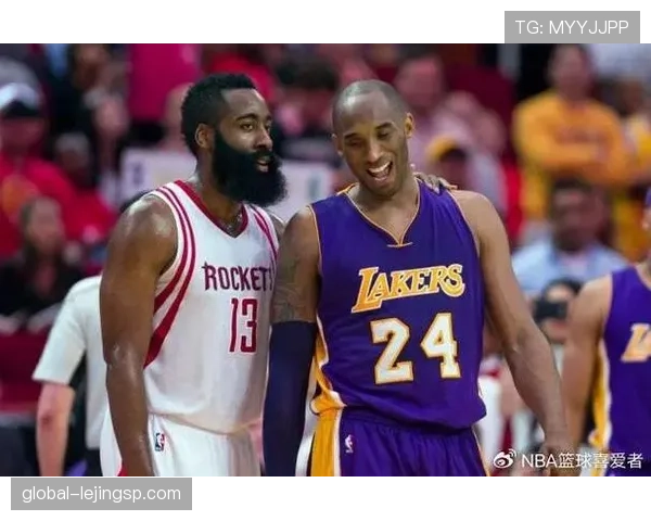 哈登利用挡拆突破对位詹姆斯拉开得分差距