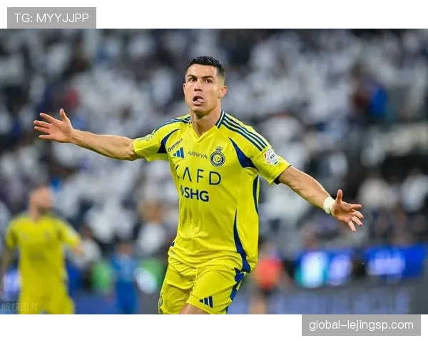 C罗在曼联初期如何从边锋蜕变为进攻核心